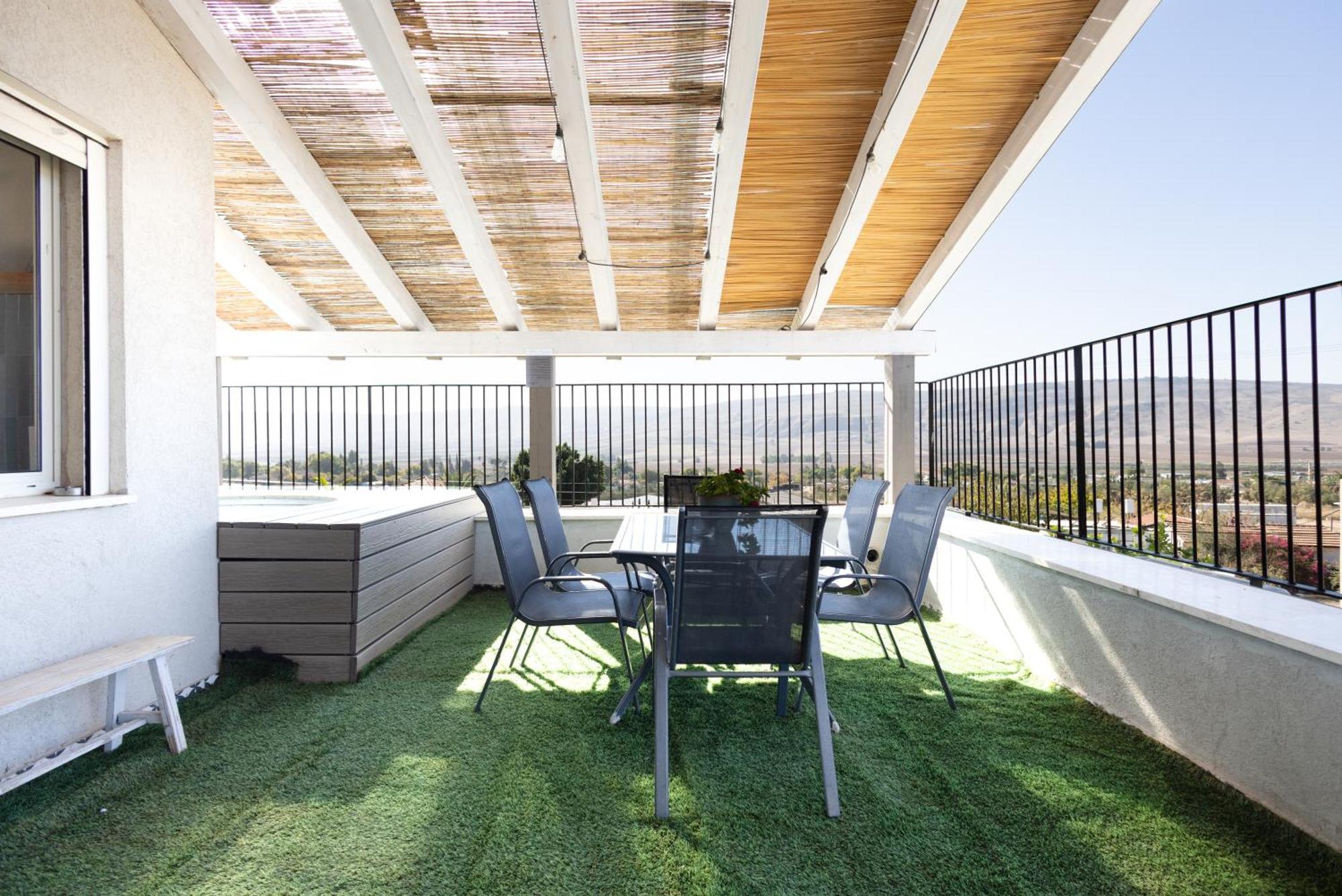 בגג העמק On The Roof Of The Valley Appartement